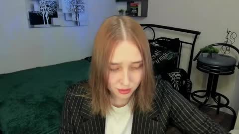 Snapshot of linatruly chatting on 03-05-25, 08:53 Lina online show from 03-05-25, 08:53