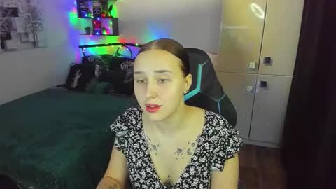 Lina online show from 02-04-26, 10:26