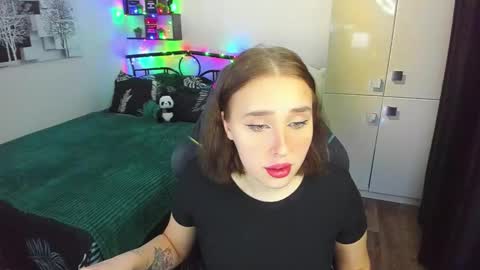 Lina online show from 03-05-26, 10:06