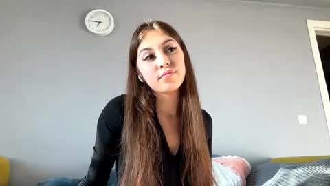 Elin online show from 09-15-25, 01:22