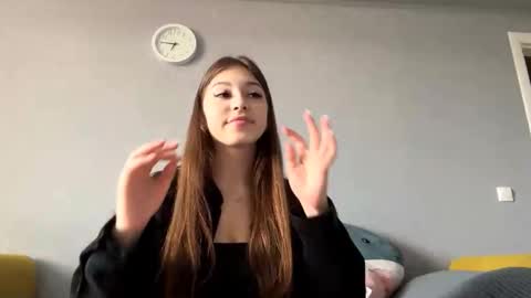Elin online show from 09-16-25, 10:05