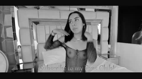 Lincy Rios  online show from 11-05-25, 06:52