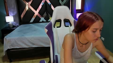  Linda  online show from 12-21-24, 06:34