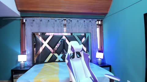  Linda  online show from 02-04-25, 06:06