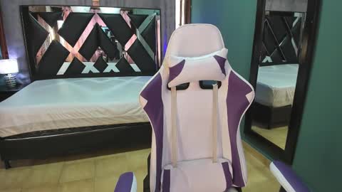  Linda  online show from 03-01-25, 06:11