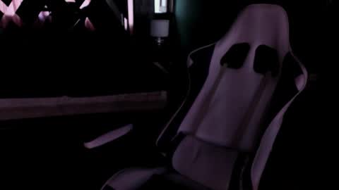  Linda  online show from 03-01-25, 09:15