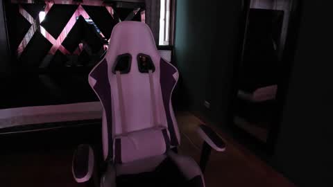  Linda  online show from 03-04-25, 09:22