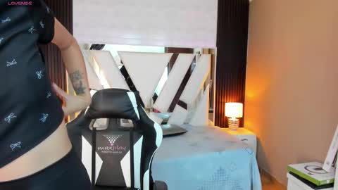  Linda  online show from 09-15-25, 06:41