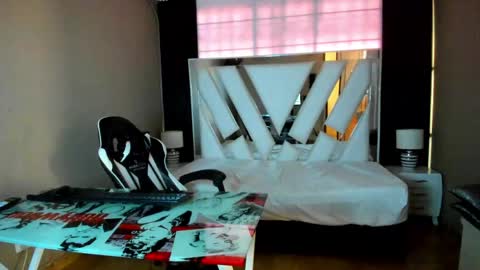  Linda  online show from 05-09-26, 06:35