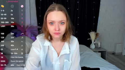 Linda  GMT2 Mon Tu Fri Sa Su  0300am-1000 am online show from 02-08-25, 01:00