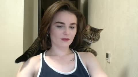 Linda online show from 05-05-26, 06:16