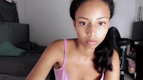 Snapshot of linda_brown_1 chatting on 02-10-26, 01:04 linda brown online show from 02-10-26, 01:04