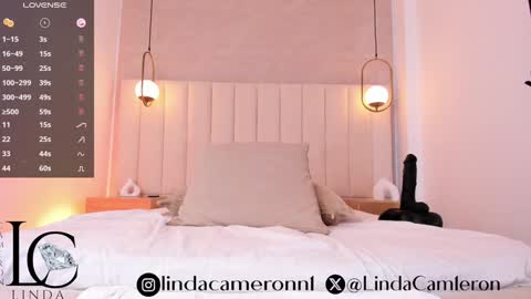 Laura Garca online show from 12-21-24, 06:09