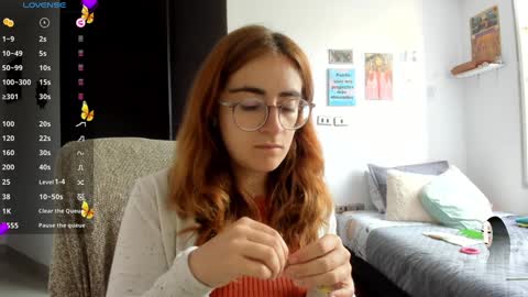Snapshot of linda_giggle chatting on 12-03-24, 01:21 Giggles online show from 12-03-24, 01:21