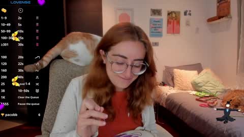 Snapshot of linda_giggle chatting on 12-03-24, 11:02 Giggles online show from 12-03-24, 11:02