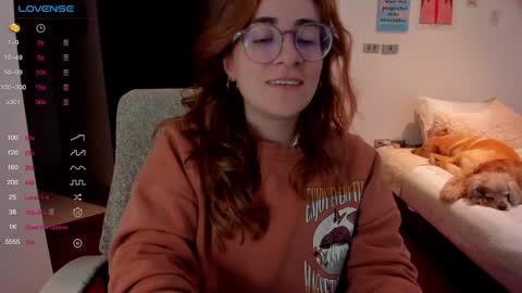 Snapshot of linda_giggle chatting on 12-12-24, 12:38 Giggles online show from 12-12-24, 12:38