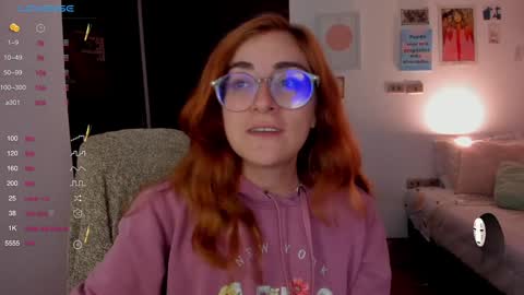 Snapshot of linda_giggle chatting on 01-04-25, 11:48 Giggles online show from 01-04-25, 11:48