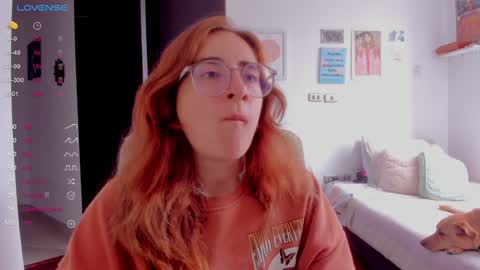 Snapshot of linda_giggle chatting on 01-08-25, 01:41 Giggles online show from 01-08-25, 01:41