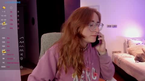 Snapshot of linda_giggle chatting on 02-03-25, 12:47 Giggles online show from 02-03-25, 12:47