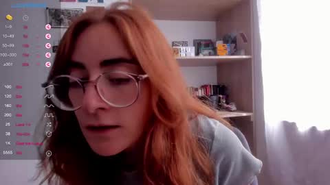 Snapshot of linda_giggle chatting on 02-10-25, 03:21 Giggles online show from 02-10-25, 03:21