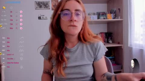 Snapshot of linda_giggle chatting on 02-23-25, 09:05 Giggles online show from 02-23-25, 09:05