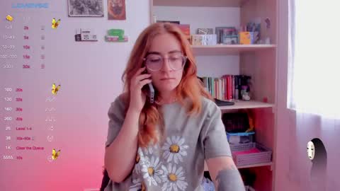Snapshot of linda_giggle chatting on 02-24-25, 05:09 Giggles online show from 02-24-25, 05:09