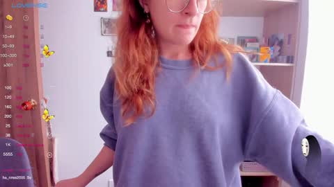 Snapshot of linda_giggle chatting on 03-12-25, 05:38 Giggles online show from 03-12-25, 05:38