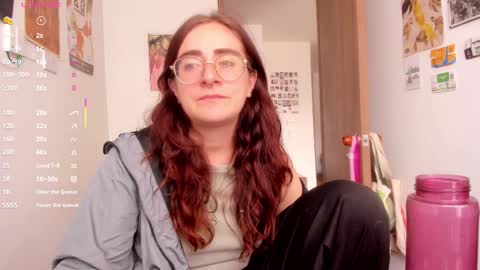 Giggles  online show from 03-21-26, 03:48