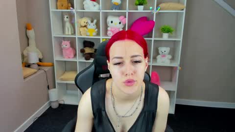 Snapshot of linda_jonys chatting on 05-14-26, 08:21 Linda online show from 05-14-26, 08:21