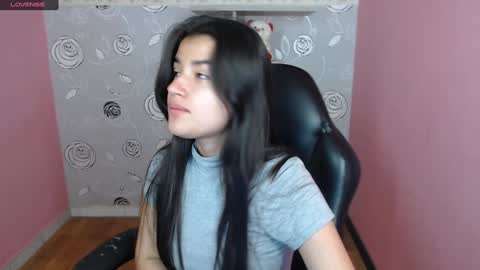 Linda  online show from 12-20-24, 01:22