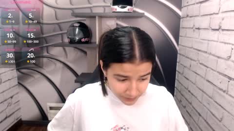 Linda  online show from 01-17-25, 03:43