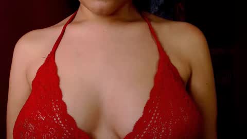 Linda  online show from 02-19-25, 03:38