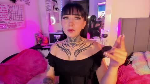 Lindaa maria  online show from 04-02-26, 01:36