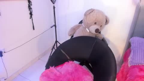 Snapshot of linda_milleer_ chatting on 05-12-26, 11:46 Lindaa maria online show from 05-12-26, 11:46