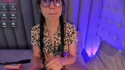 Linda  online show from 07-23-26, 10:35