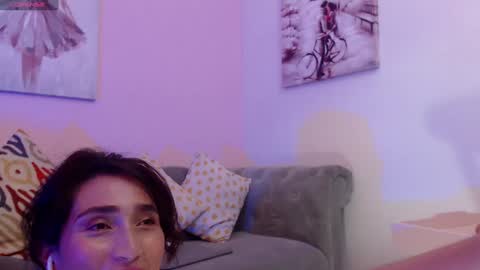 Maria Paula online show from 12-23-24, 03:23