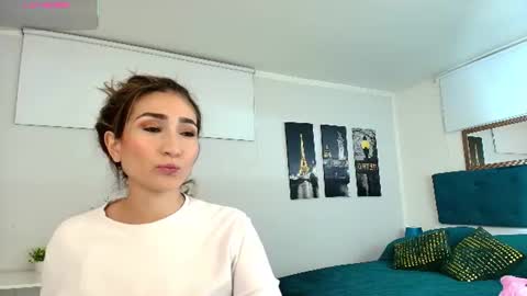 Maria Paula online show from 06-15-26, 11:01