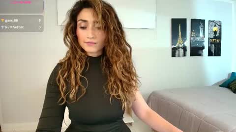 Maria Paula online show from 06-26-26, 10:41