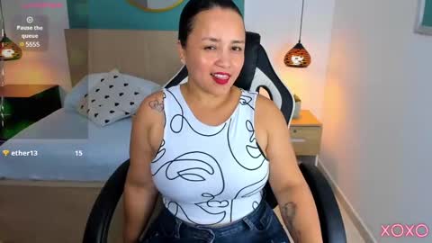 L I N D A online show from 03-11-25, 07:14