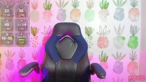 Snapshot of linda_rios_ chatting on 10-06-25, 07:33 L I N D A online show from 10-06-25, 07:33