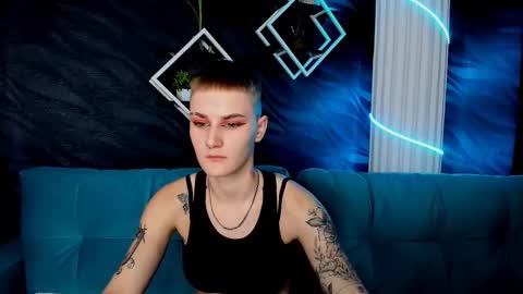 lindabryantt online show from 03-09-25, 03:11