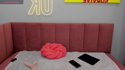 Linda online show from 01-30-25, 04:27