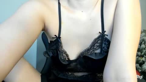 Snapshot of lindamei chatting on 12-26-24, 05:37 lindamei online show from 12-26-24, 05:37