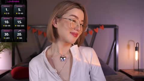 your Linda is back online show from 03-08-25, 11:16