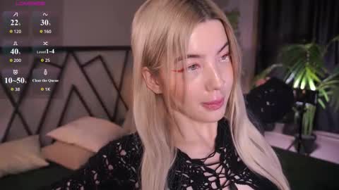 Snapshot of lindathacker chatting on 03-12-26, 04:29 your Linda is back online show from 03-12-26, 04:29