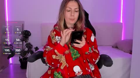 Linda  --  online show from 11-21-25, 10:19