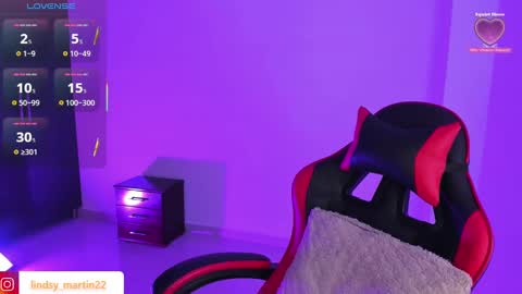L I N D S A Y  online show from 09-12-25, 11:32