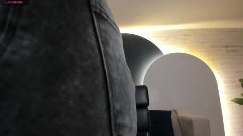 Snapshot of lindseymoss_ chatting on 01-15-25, 03:33 Lindsey Moss online show from 01-15-25, 03:33