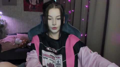 Lina online show from 06-08-26, 08:58