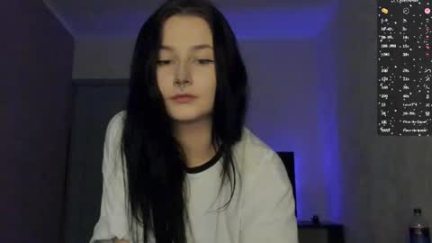 Lina online show from 06-17-26, 09:01